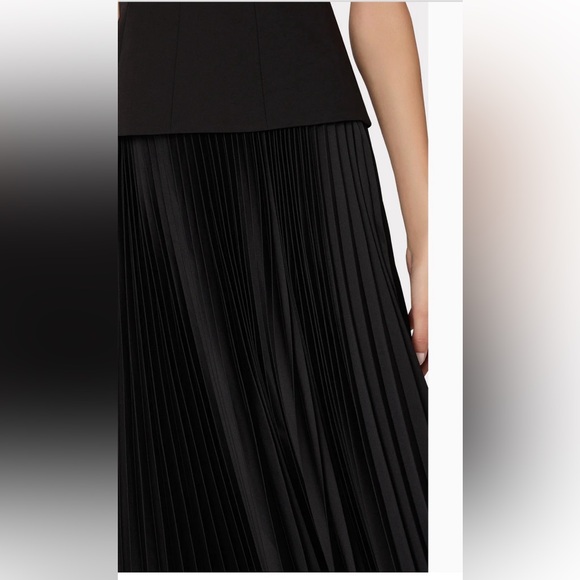 Milly Dress - Picture 5 of 8